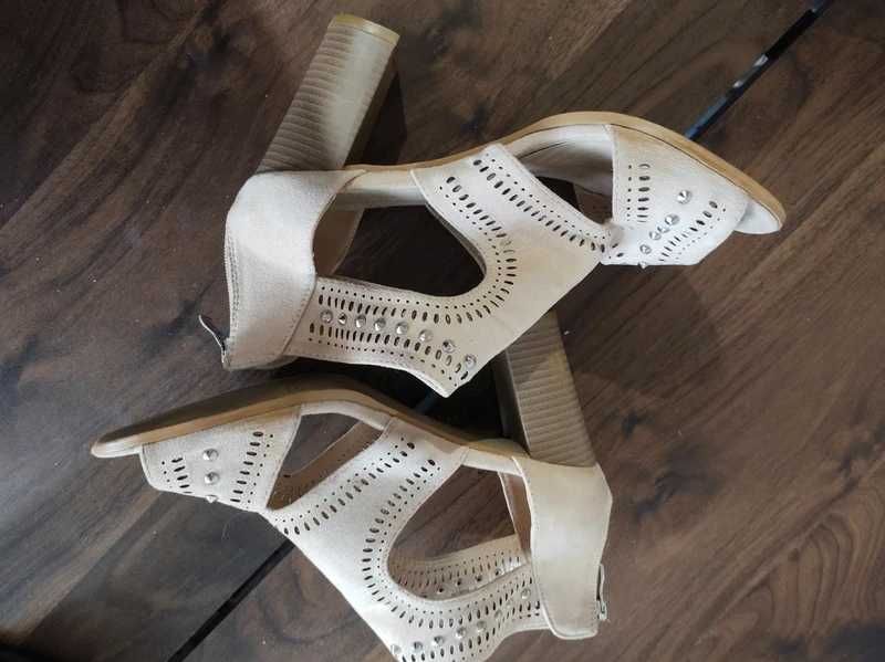 Buty sandały rozmiar 40 lato bez cena 18 zł