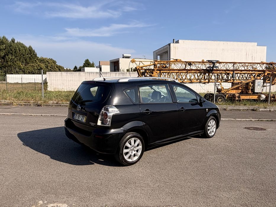 Toyota Corolla Verso D4D - 7 lugares