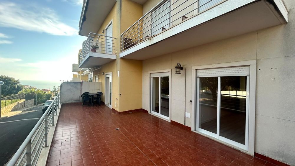 T3 mobilado na ericeira com vista mar
