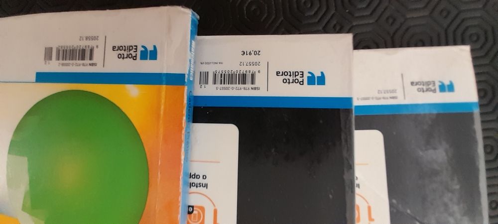 Manuais/livros escolares matemática e inglês 6 ano