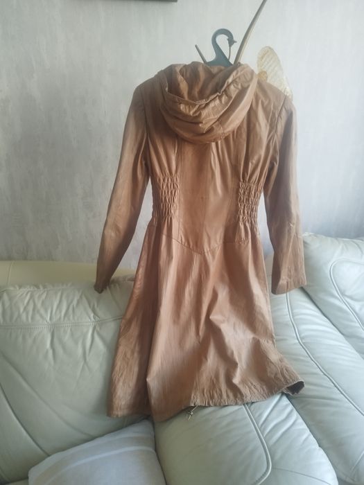 Продам кожаний плащ