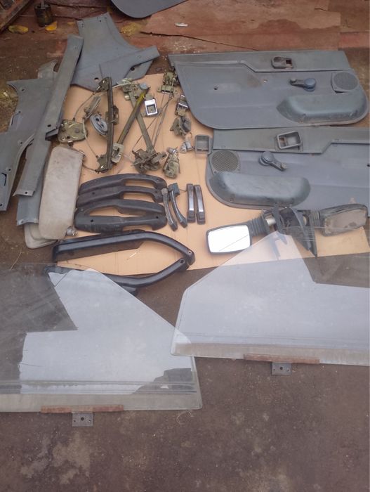 Иж 2717 2126 Ода передні склопідйомники карти дверей ручки замки