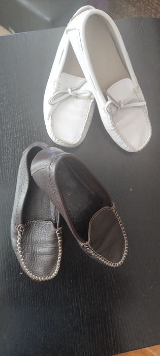 Mocassins em pele