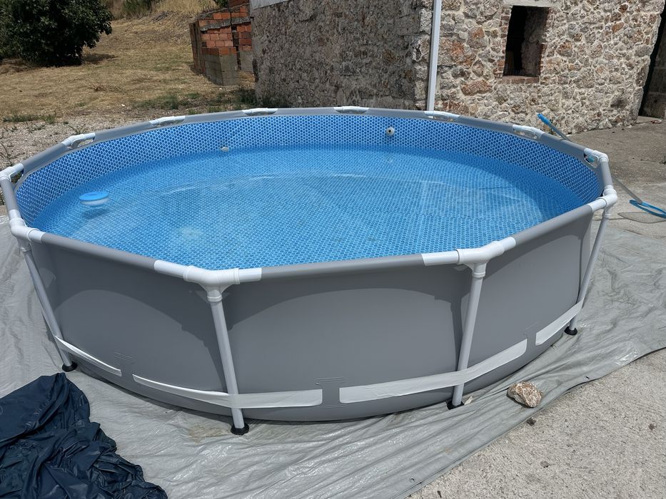 Piscina INTEX como nova