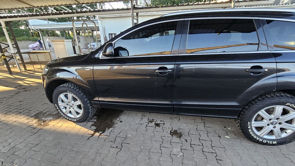 Q7 4l  3.0 tdi..