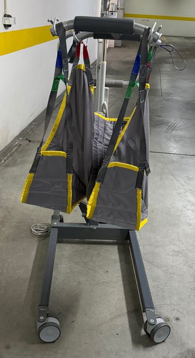 Elevador de transferência móvel