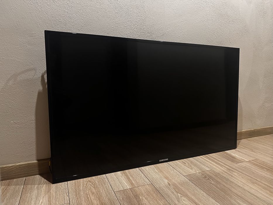 Samsung 55 cali MD55C – monitor wielkoformatowy – USZKODZONY