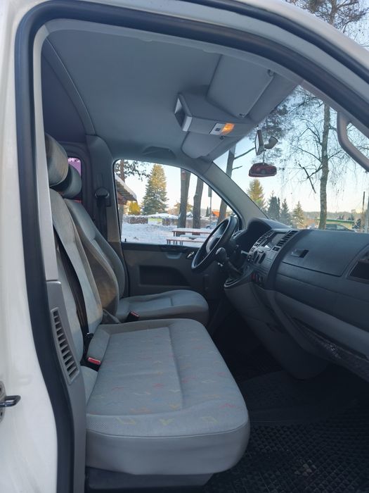 VW  T5 Transporter 9 osobowy