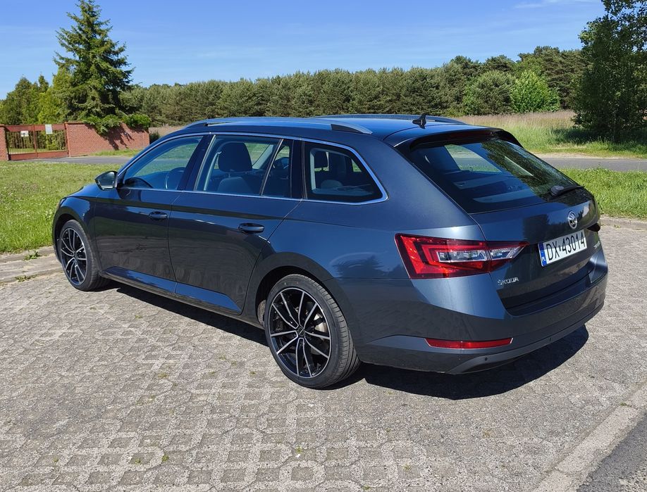 Wynajem Skoda Superb/2018/Automat/190km/GoCar Kiełczów