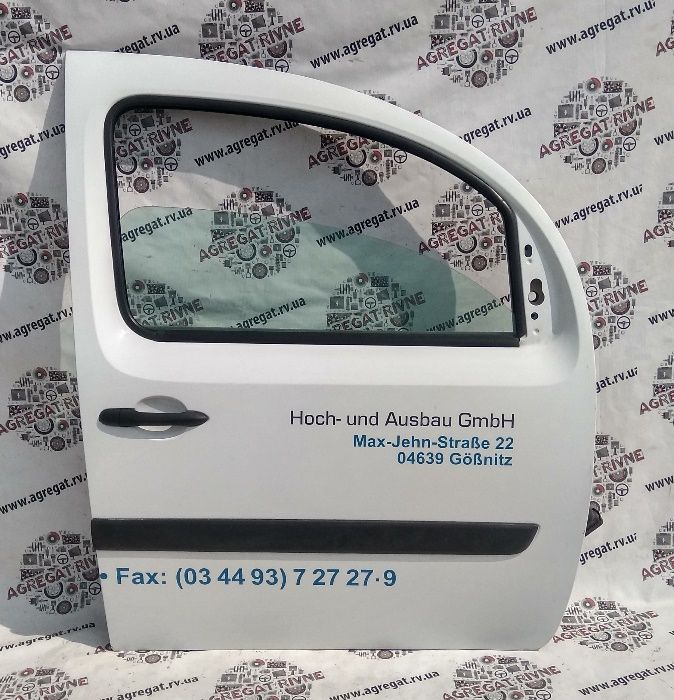 Двері Двери Дверка передні бокові Передние Renault Kangoo Кенго 2 08+