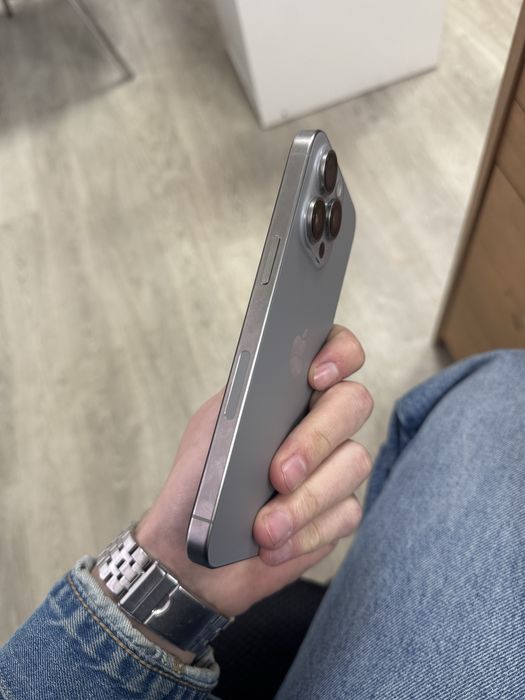 Iphone 15 pro max , 1tb