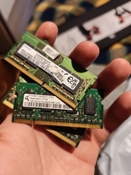 DDR4 DDR5 RAM sticks 8GB e 16GB
