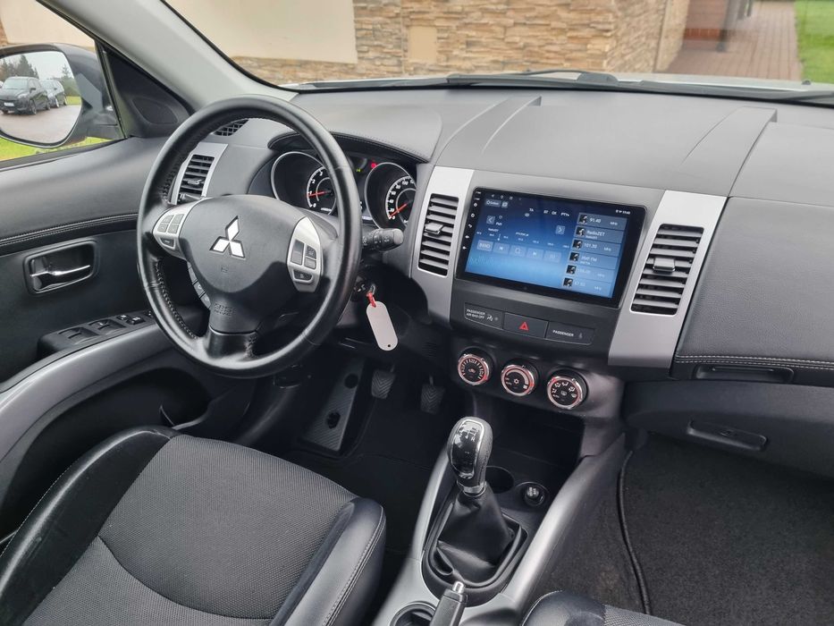 Montaż Radia 2 din z kamerami cofania