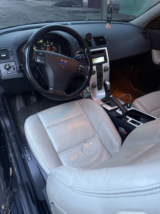 Volco c30 1.6 дизель  2012