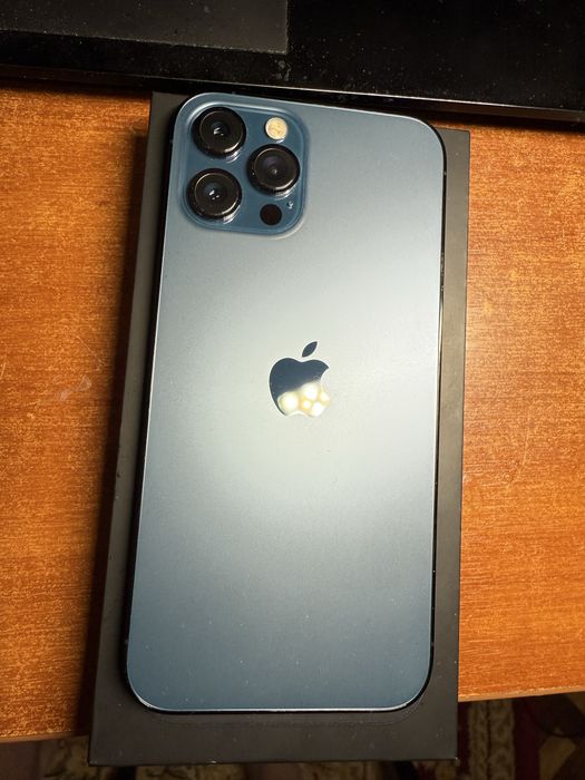 Продам iphone 12 pro max 128gb Neverlock оригинал
