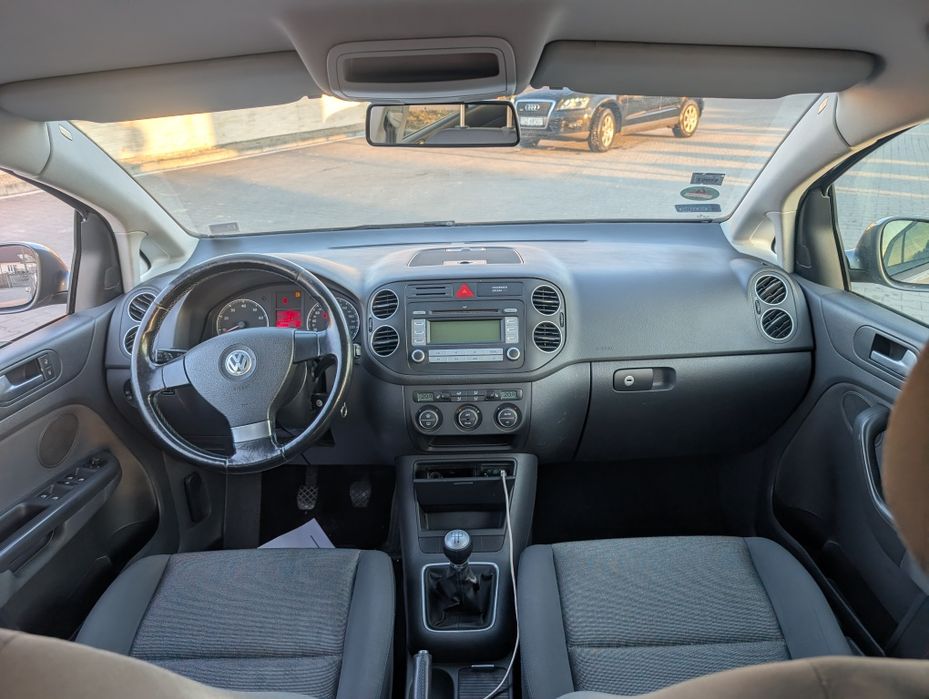 Volkswagen Golf 5 Plus 1.6 MPI 2007r