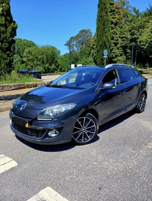 Renault Megane 1.5 DCi acidentada (vendida inteira)