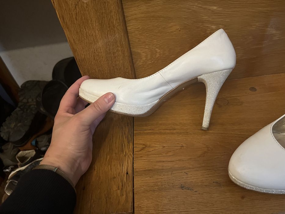 Buty białe La Boda roz.38 ślubne