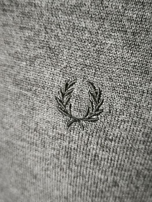 Fred Perry sweterek męski S Merino Wool ciemno szary