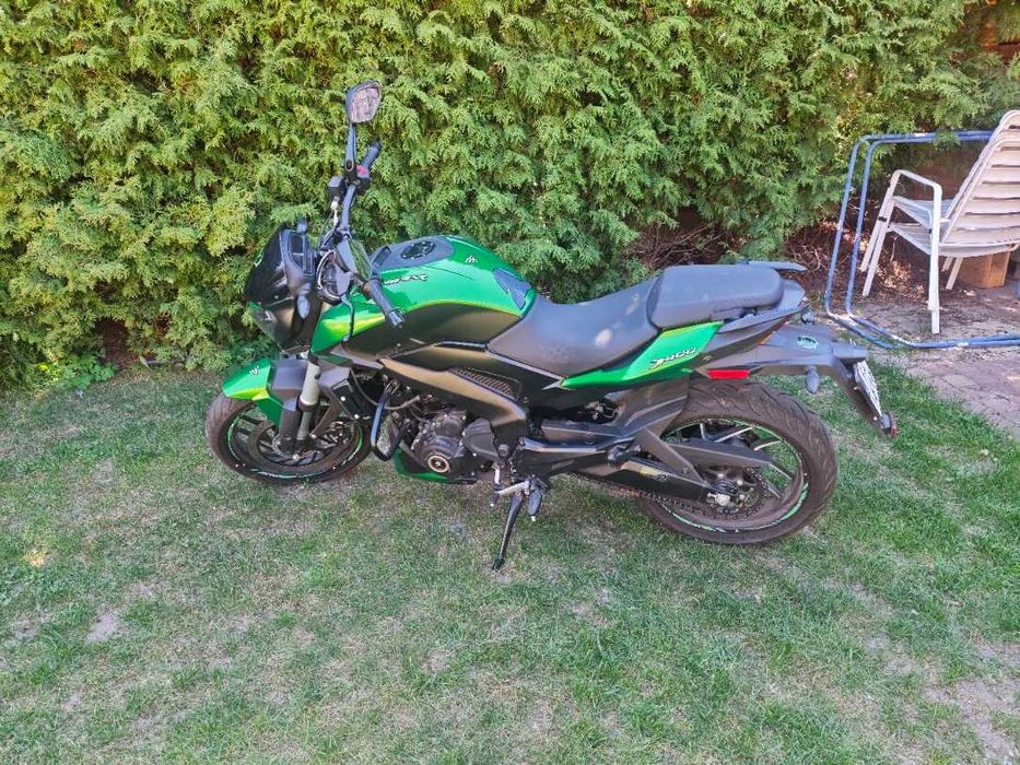 Motocykl szosowo-turystyczny Bajaj Dominar 400