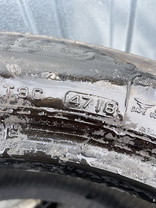 2x BRIDGESTONE BLIZZAK LM001 rsc 225/55 R17 5,5mm