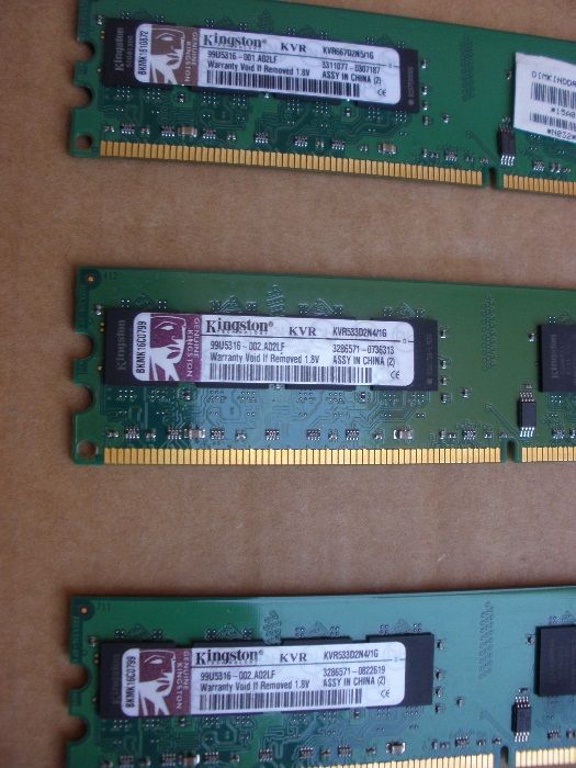 Memória RAM Kingston 1Gb