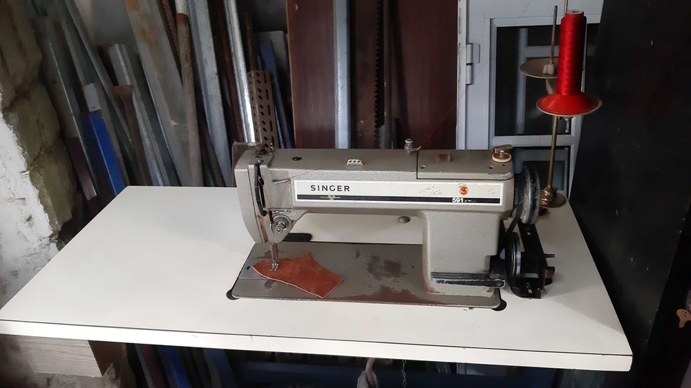 Máquina Industrial Singer