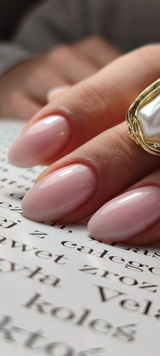 Manicure hybrydowy / żelowy / Przedłużanie paznokci
