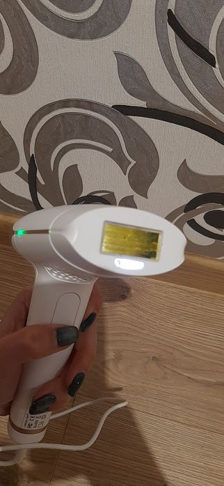 Лазерний депілятор.