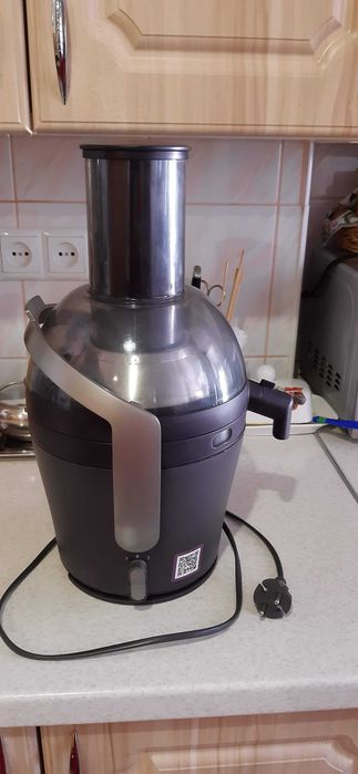 Соковитискач Philips HR-1869 700 wat б/у