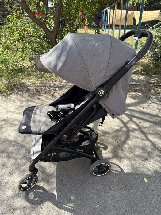 Детская прогулочная коляска Cybex beezy