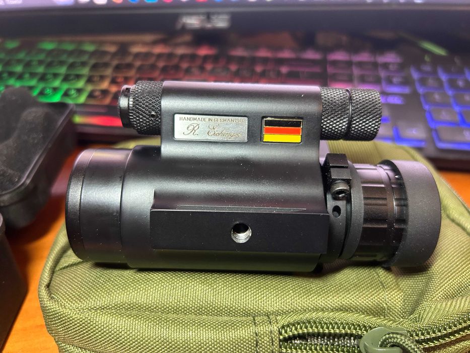 Прилад нічного бачення Jahnke DJ-8 Gen 3 з кріпленням на шолом