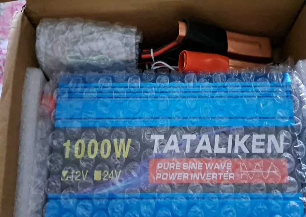 Инвертор с чистой синусоидой 1000W, 12V в 220V, с зарядным адаптером