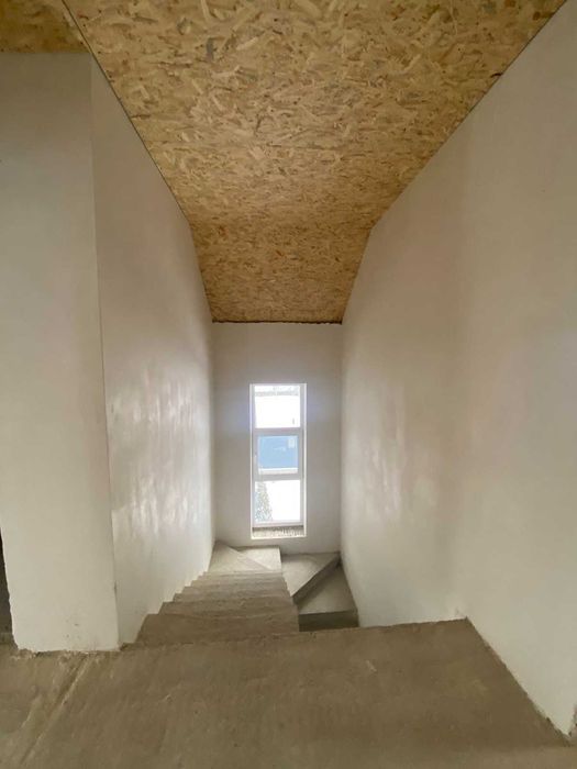 Продаю будинок Крихівці