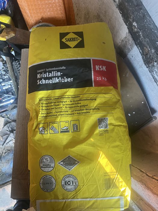 Klej do plytek. SAKRET Kristallin-Schnellkleber KSK