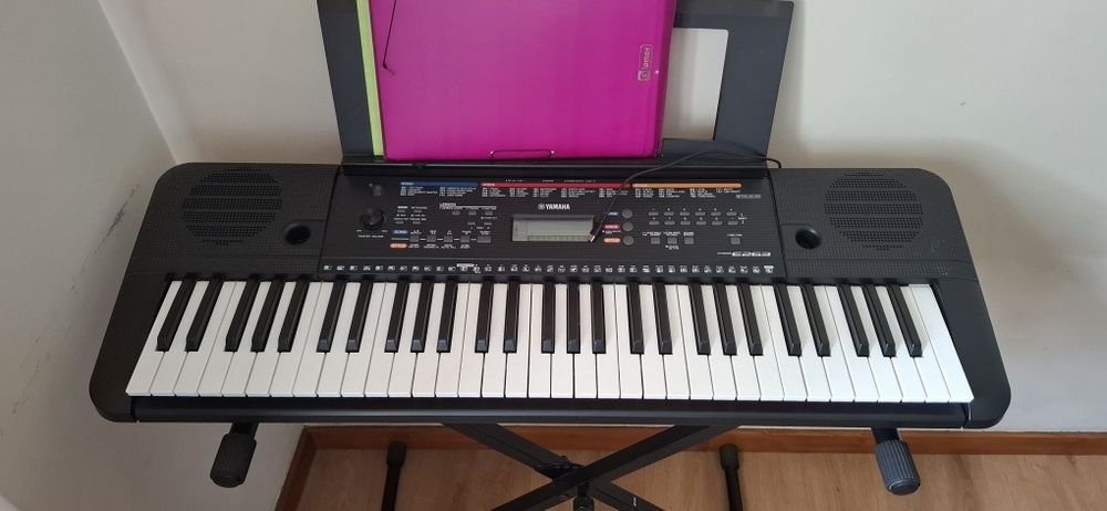 Piano Yamaha PSR.E263