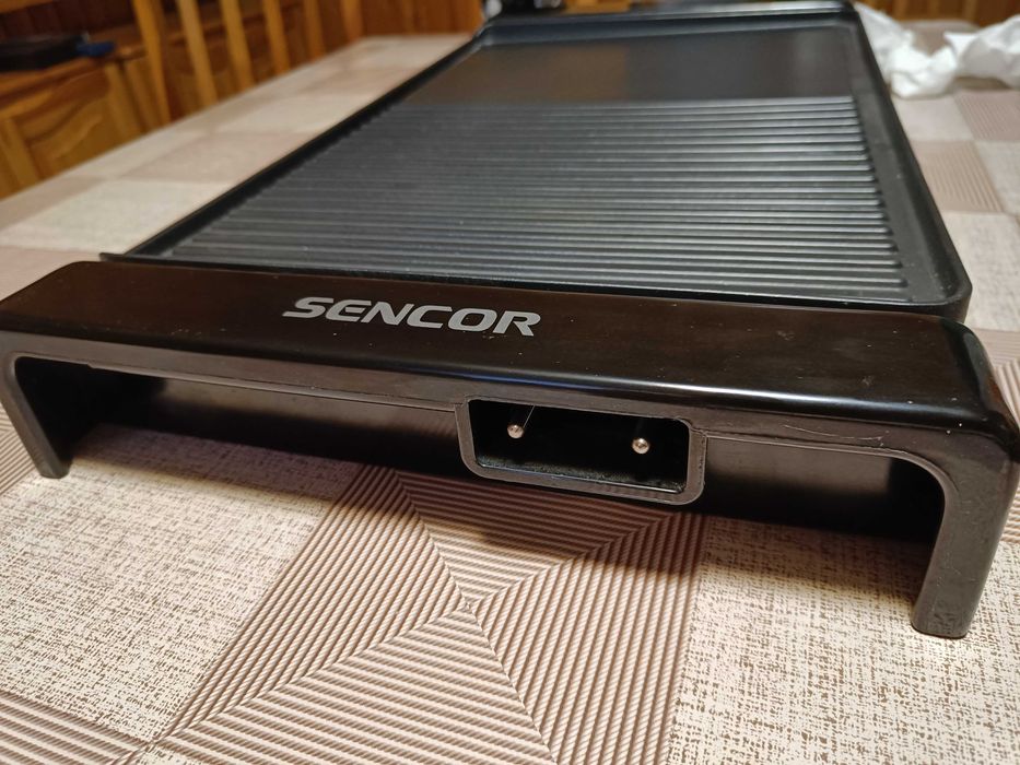 Elektryczny Grill stołowy firmy Sencor – model SBG 106BK