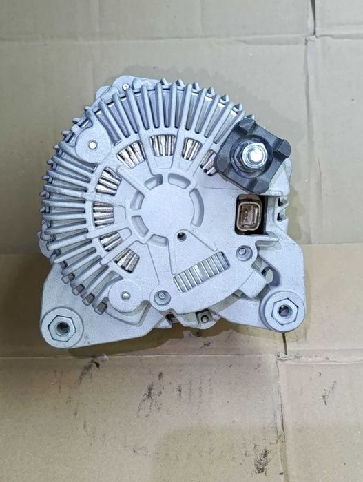 Генератор Espace Scenic Laguna Megane Latitude Лагуна Меган Сценік 2.0