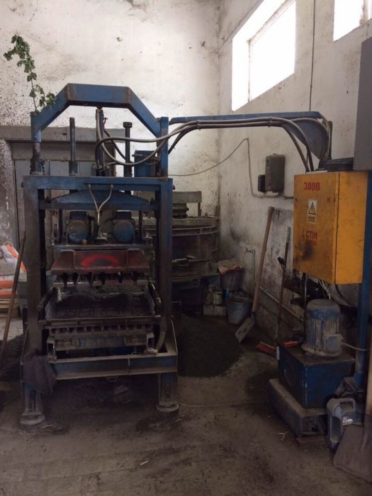 Вібропресувальна машина HK-93