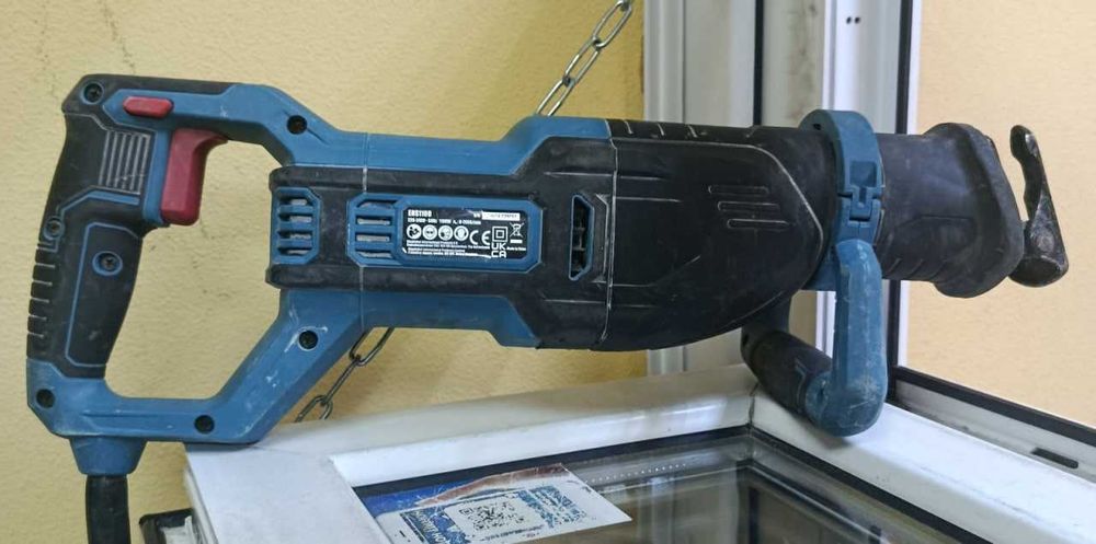 Шабельна пилка Erbauer ERS1100