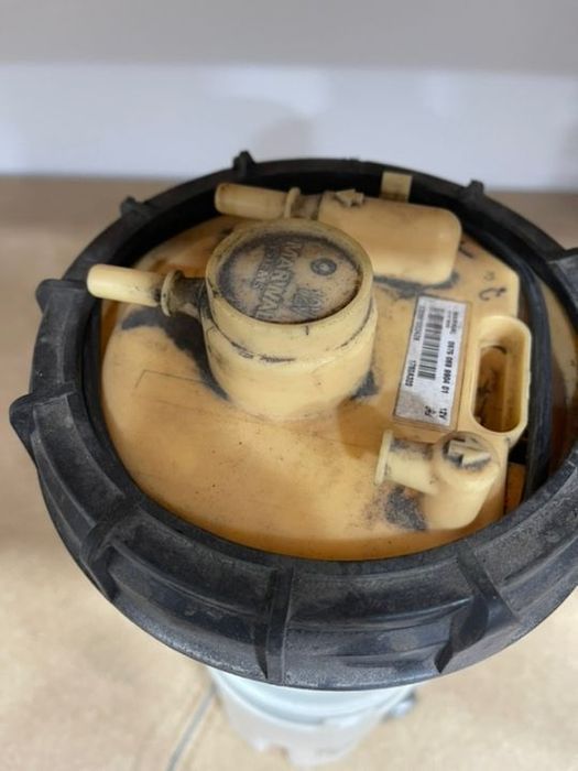 Mitsubishi Colt Z30 bomba Boia Combustível