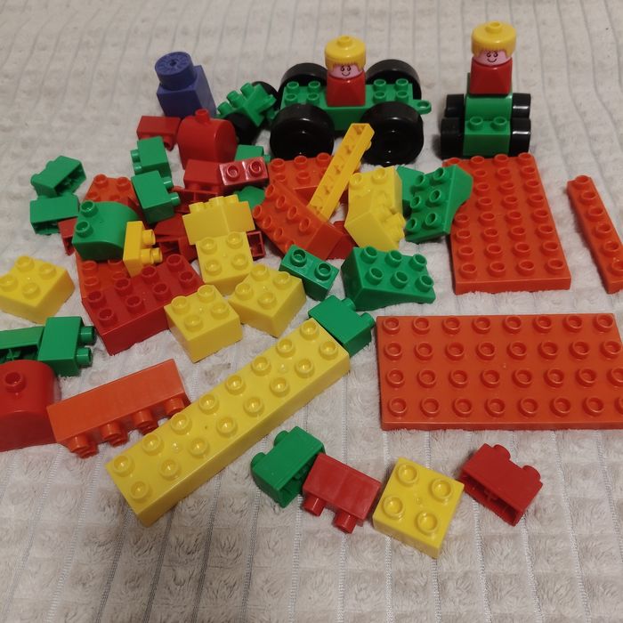 Два види конструктора для хлопчика 2-5 років