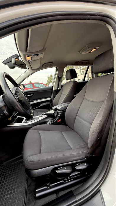 Bmw e91 LCI 2.0D 2012r Navi hak