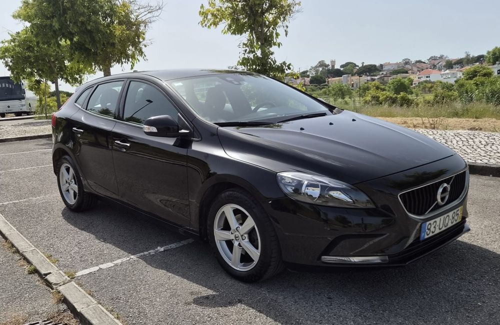 Volvo v40 2.0 diesel 2018 com 108.000km Negociável