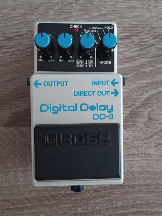 Boss DD-3 Digital Delay (Made In Japan - Long Chip) 1990