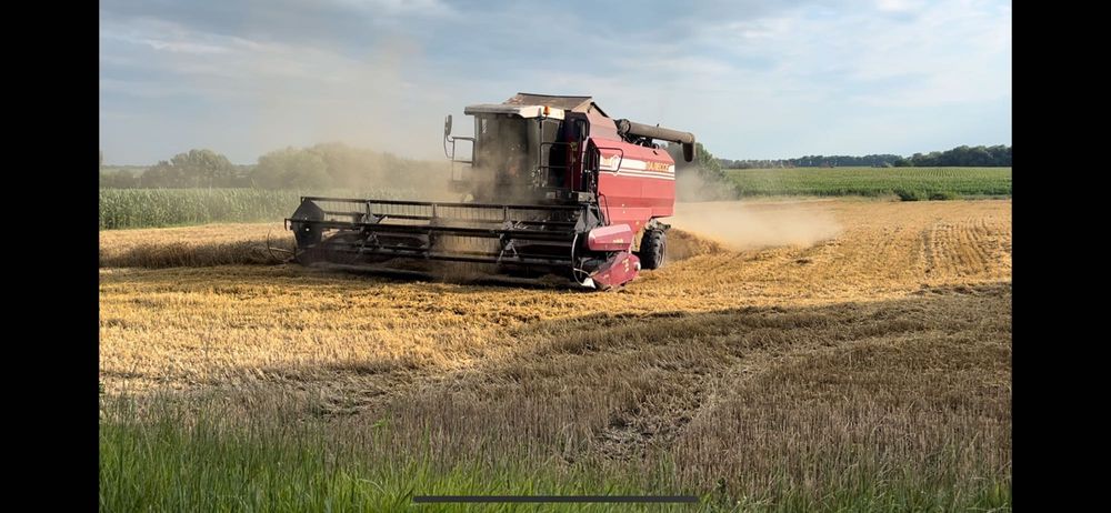 Зернозбиральний комбайн Полісся КЗС1812. Продам.