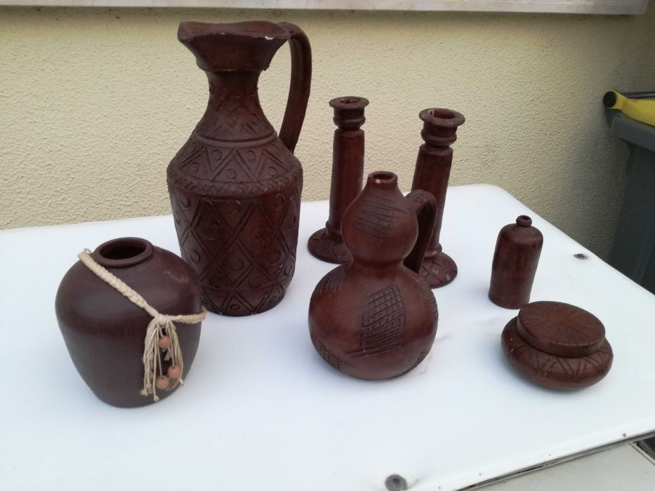 Loiça cerâmica peças decorativas em barro de Portugal
