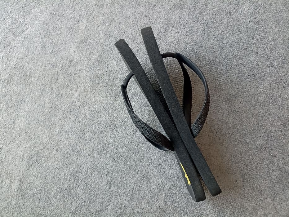 В'єтнамки.  LYLE& SCOTT