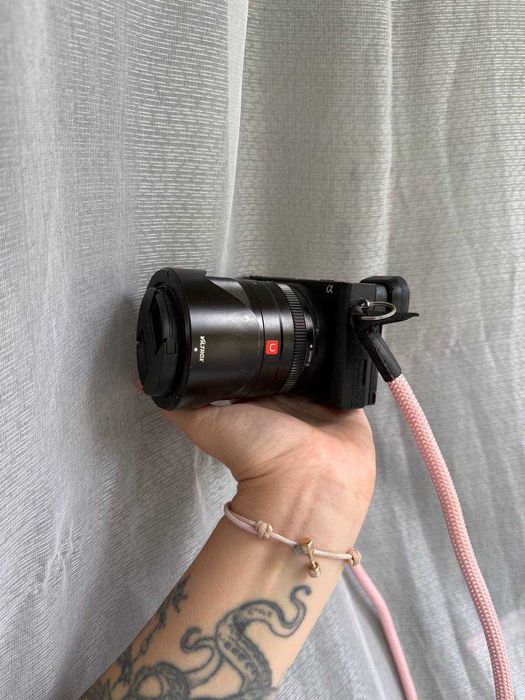 Sony a6500 + Viltrox AF 23mm f/1.4 E mount + 3 зарядних блочка