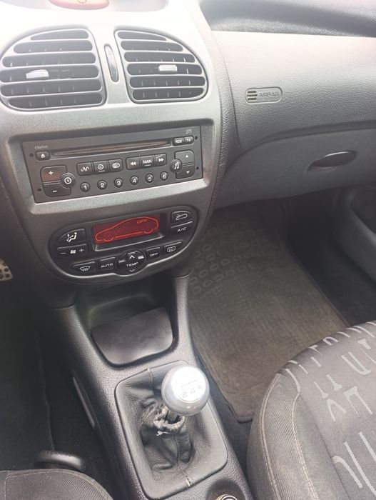 Peugeot 206 HDI Black & Silver